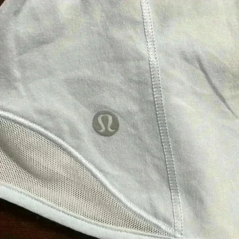 Lululemon Hotty Hot High-Rise Lined Short
